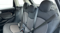 MINI Hatchback 1.5 Cooper Classic 5dr Petrol Hatchback